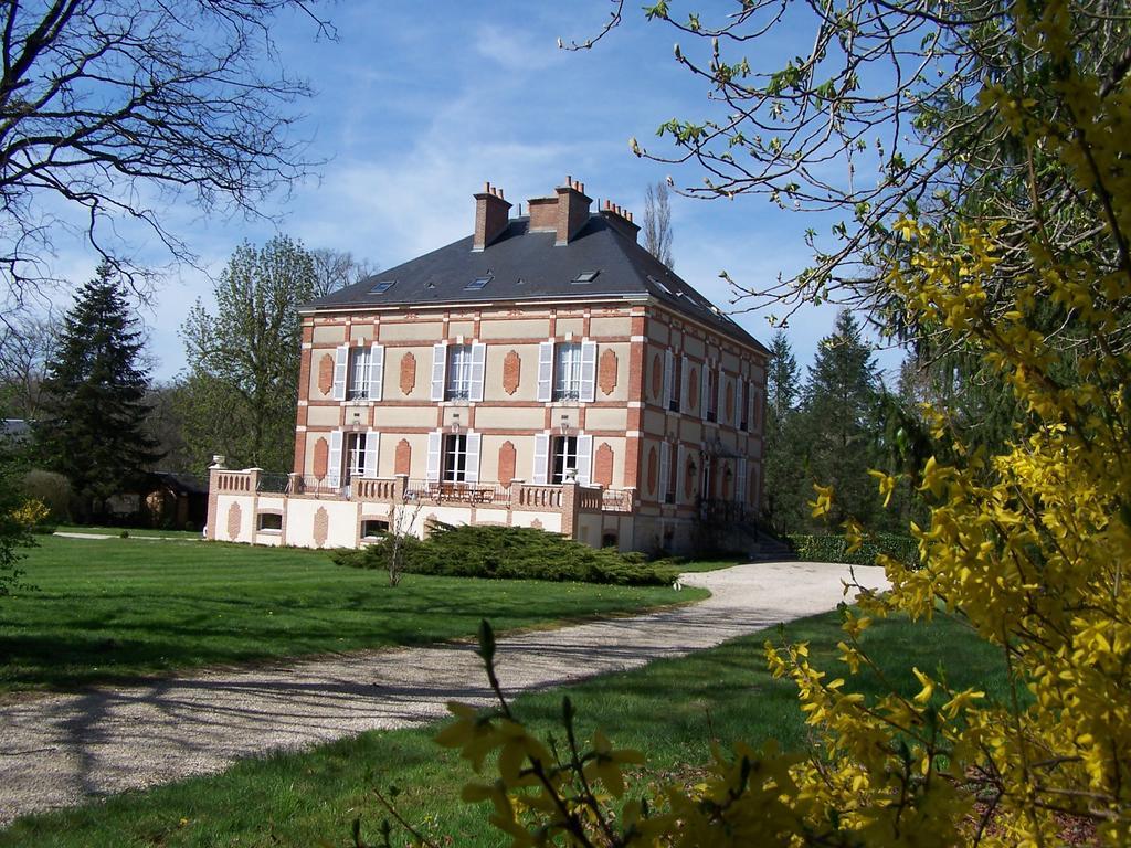 Chateau Des Bouffards Brinon-sur-Sauldre Kültér fotó